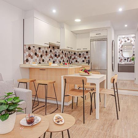 Diseno A Coruna Con Garaje Gratis By Theblueapartments Com 外观 照片